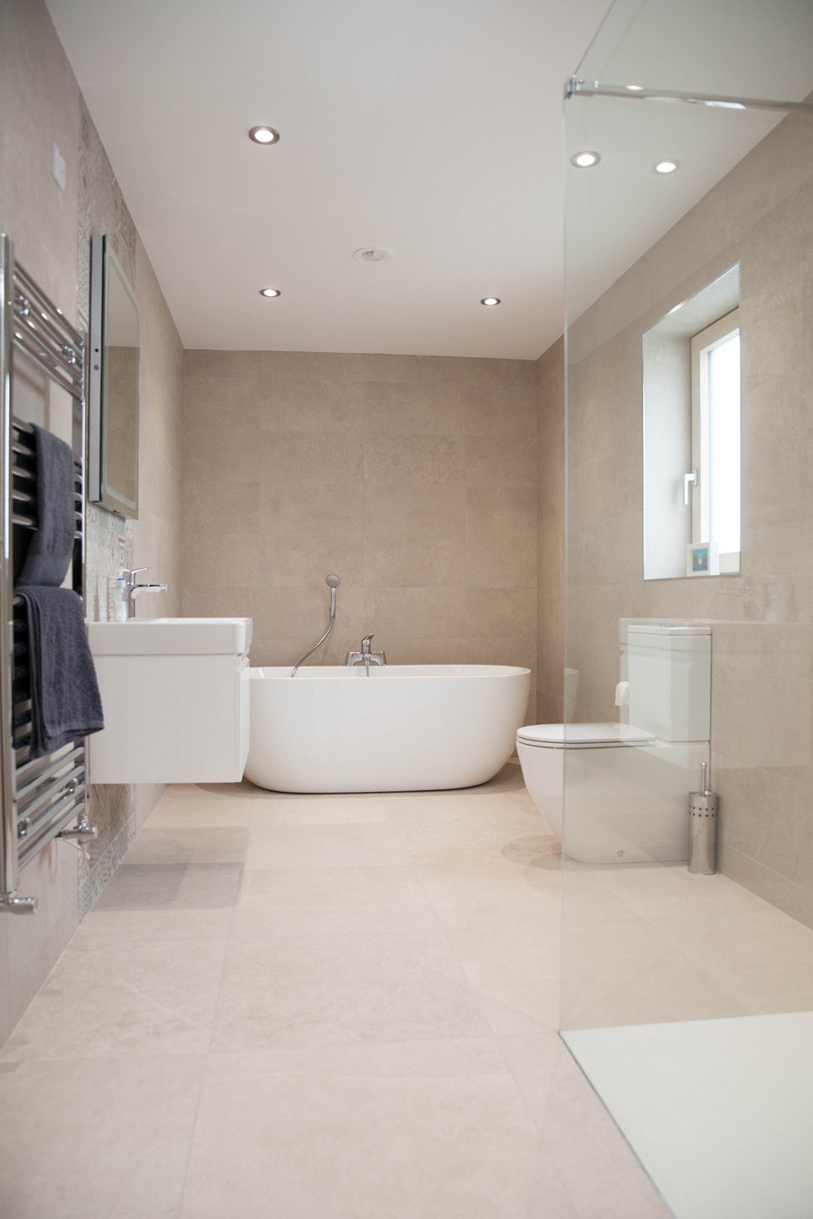 BALLYMENA, CO. ANTRIM, N. IRELAND The Tile Shed, Coagh