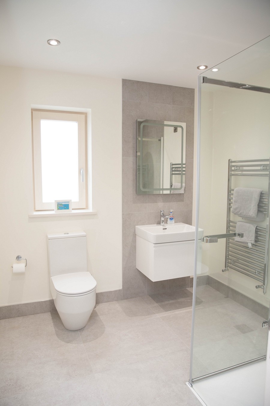 BALLYMENA, CO. ANTRIM, N. IRELAND The Tile Shed, Coagh